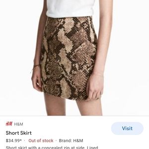 H&M Snakeskin Print Mini Skirt. Size 4